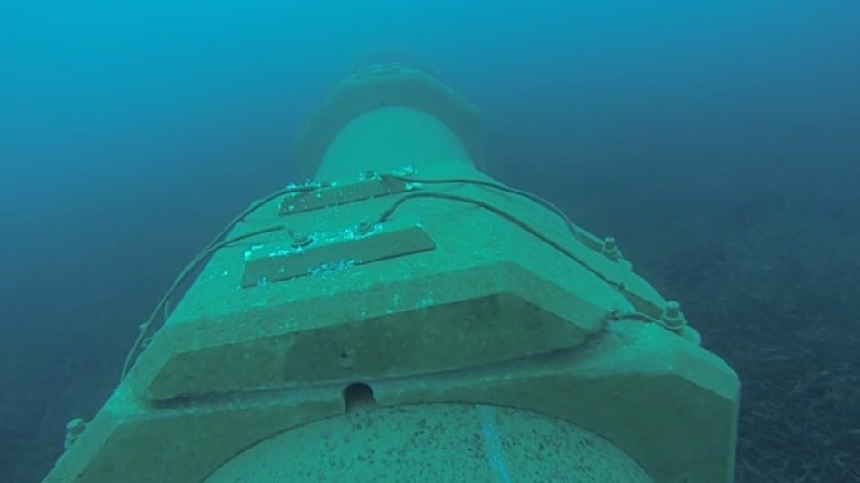 Anodes for the world's deepest pipeline passage (-1,400 m) 9