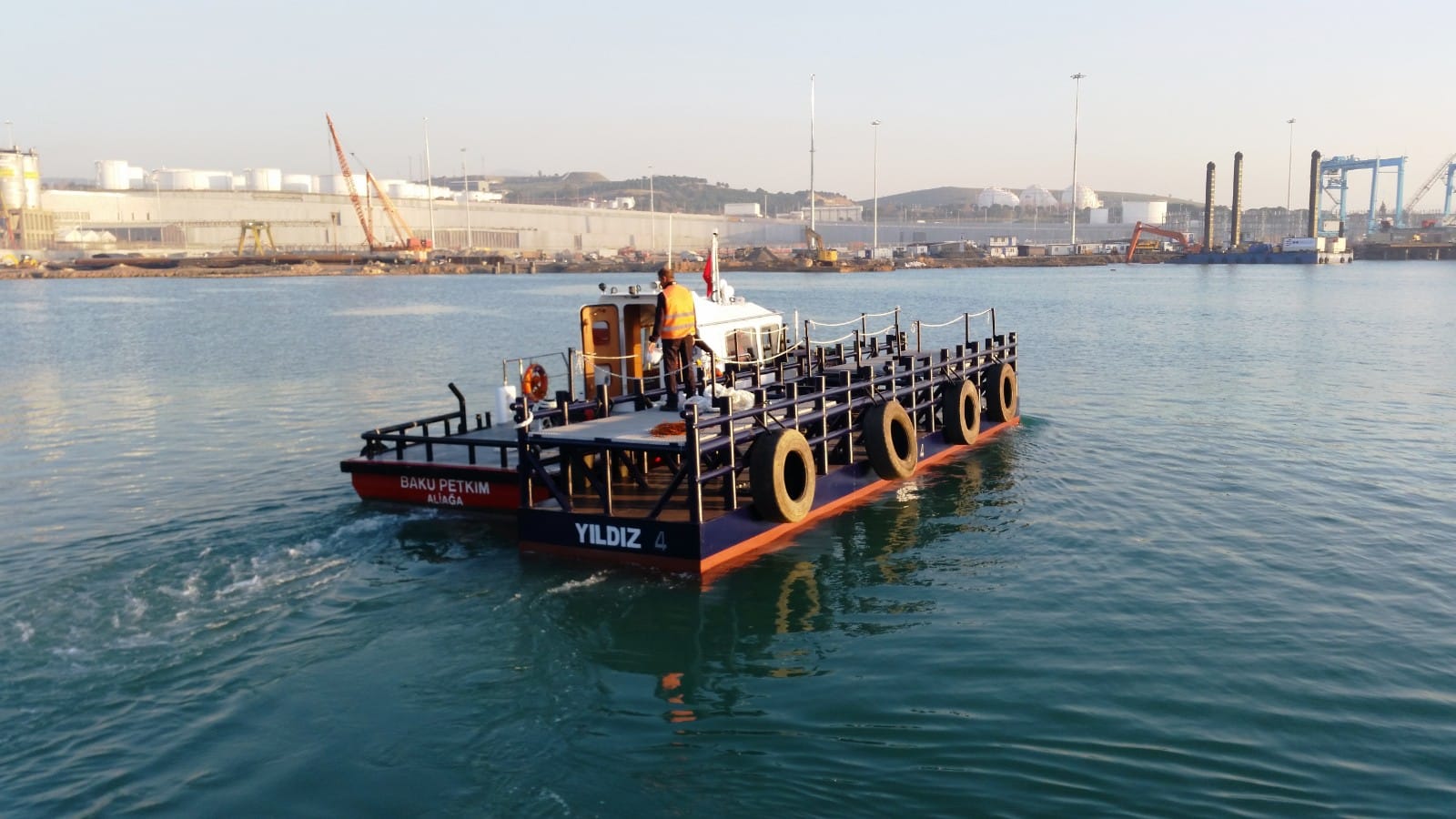 Floating piers AY and YILDIZ for Petkim Aliağa Port 15